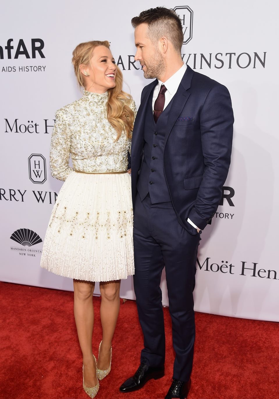 Blake Lively Ryan Reynolds amfAR New York Gala 2016 Red carpet Fashion Chanel Couture Tom Lorenzo Site 1
