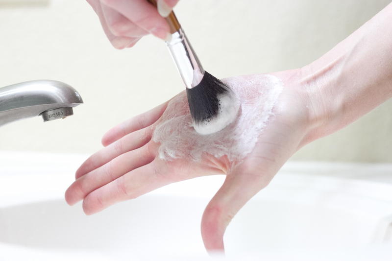 Cleaning Your Makeup Brushes Step 4
